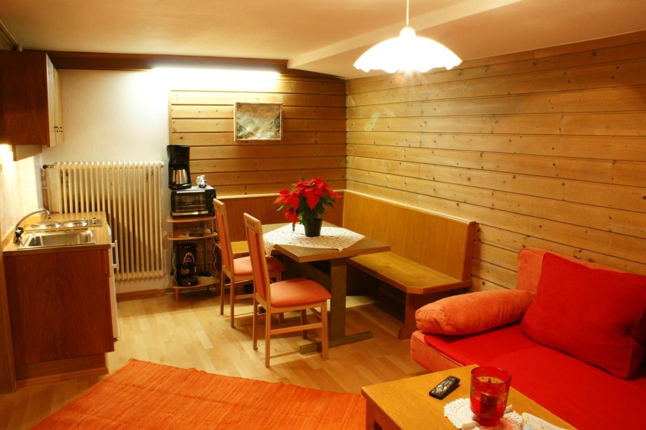 Appartement Schmiedhof Zell am See Szoba fotó